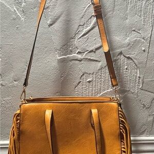 Tan Leather Shoulder Bag with Adjustable Strap